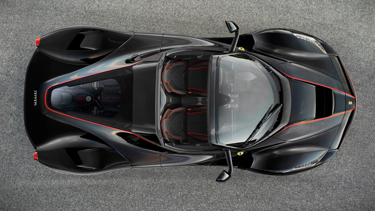 Ferrari LaFerrari Spider first official photos