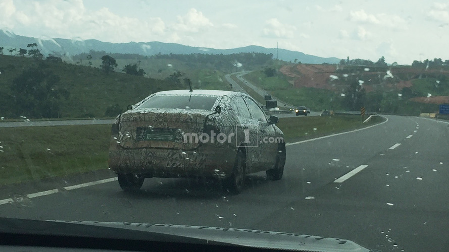 Flagra - Novo VW Voyage 2018