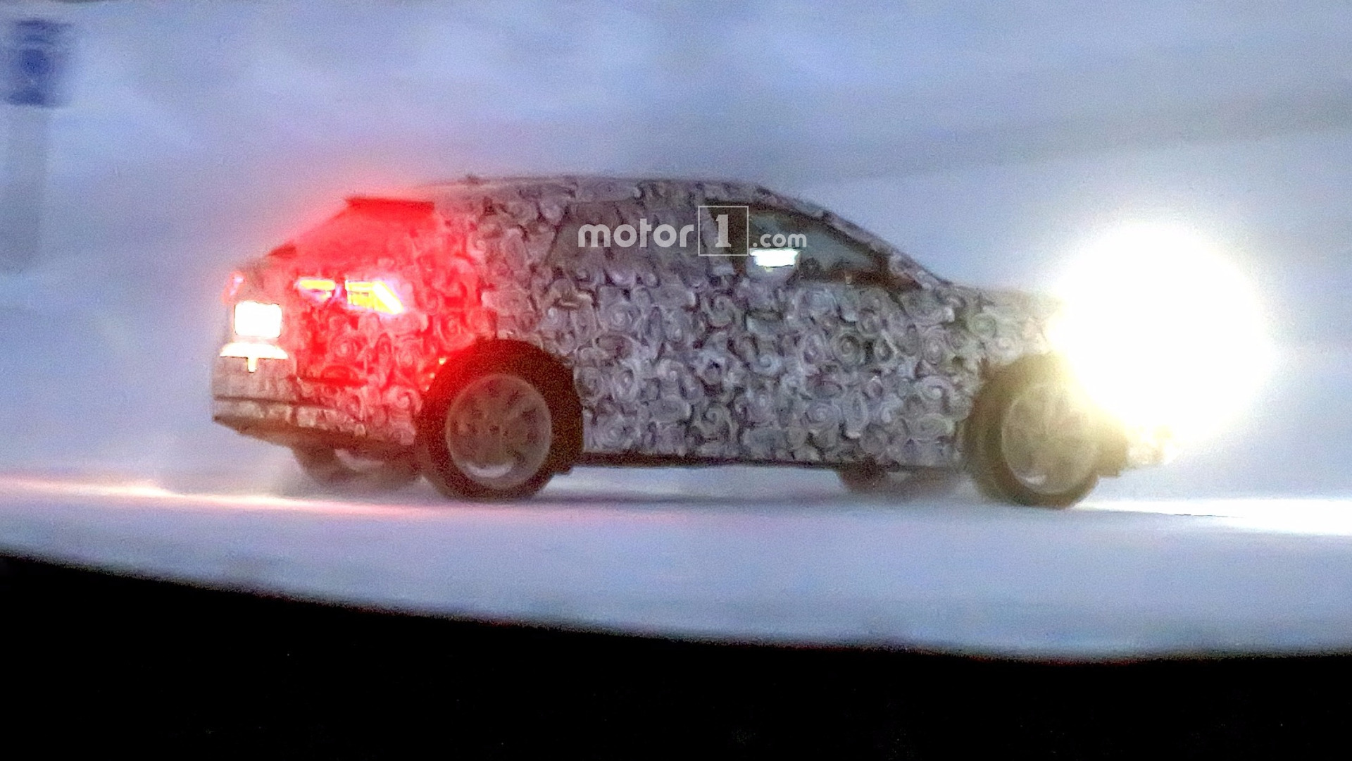 2019-audi-q8-spy-photo.jpg