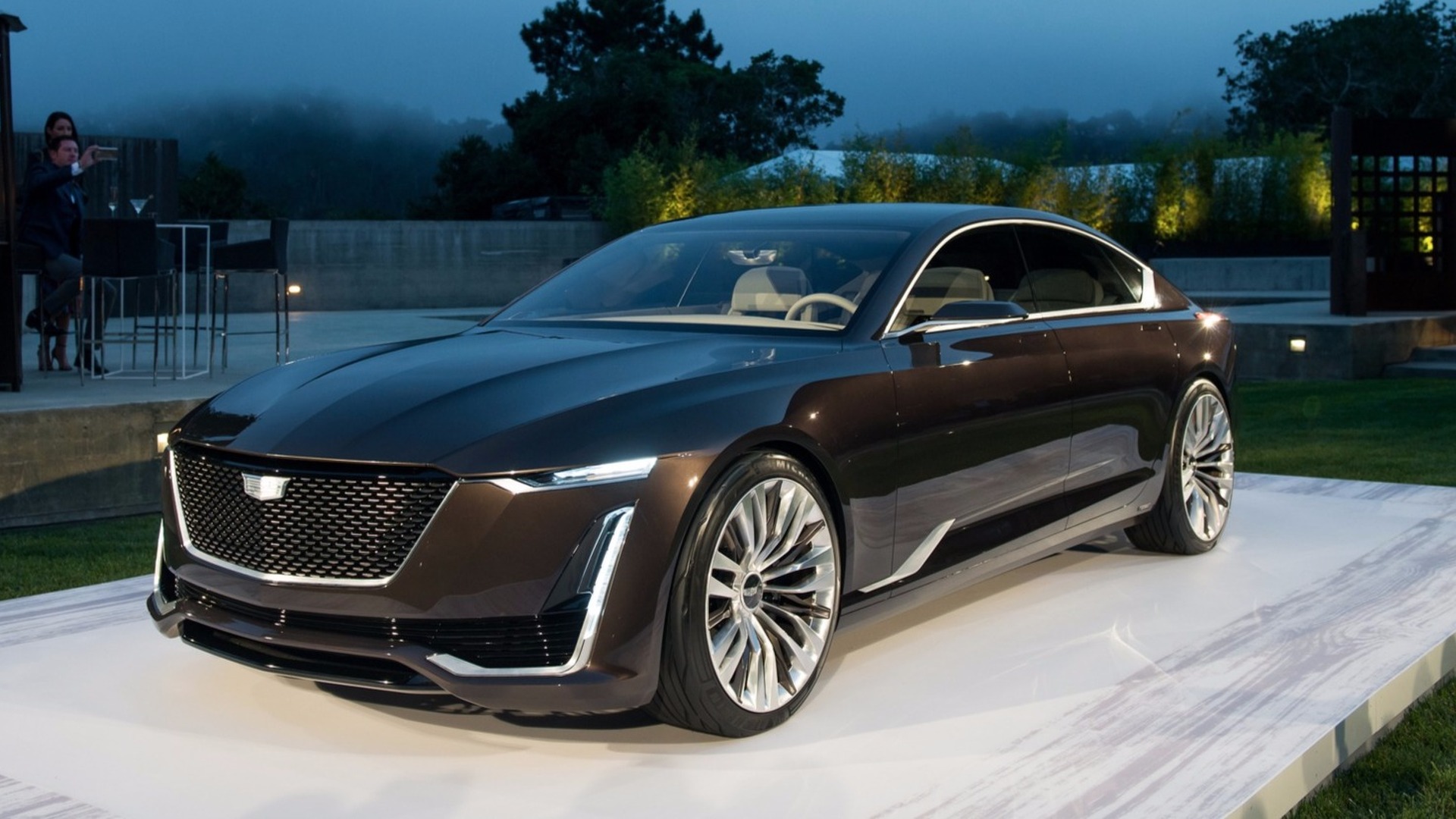 Cadillac Escala concept previews a glamorous rangetopper