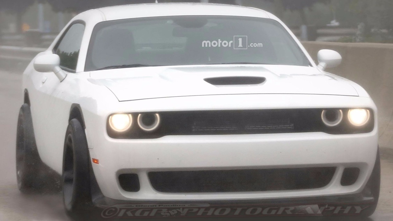 dodge-challenger-adr-spy-pics.jpg