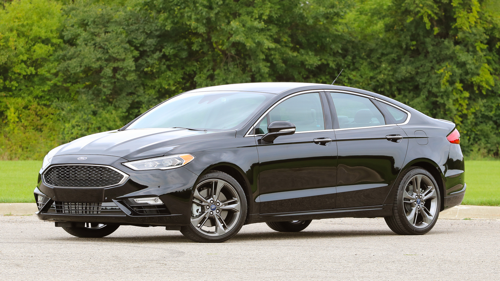 First Drive: 2017 Ford Fusion V6 Sport | Motor1.com