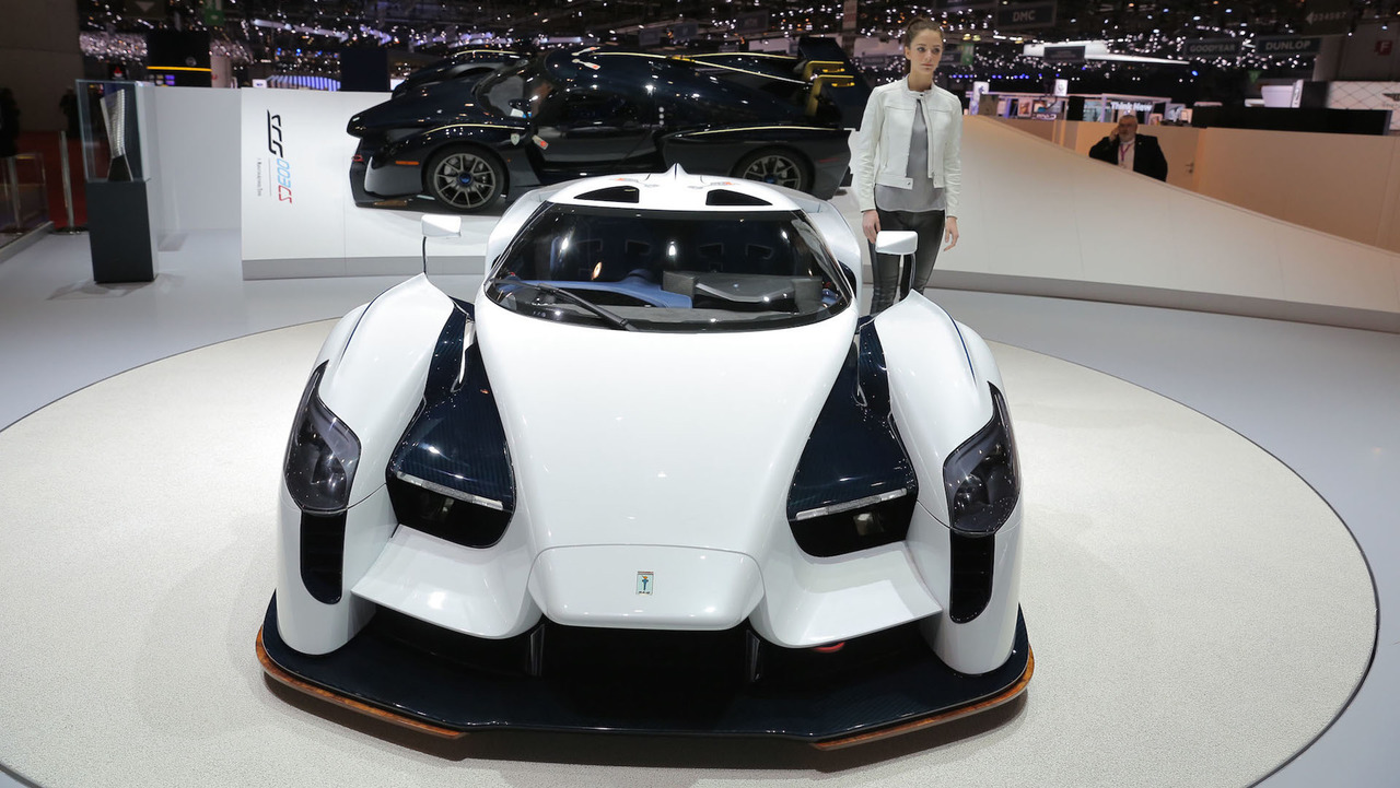 2017 SCG 003S