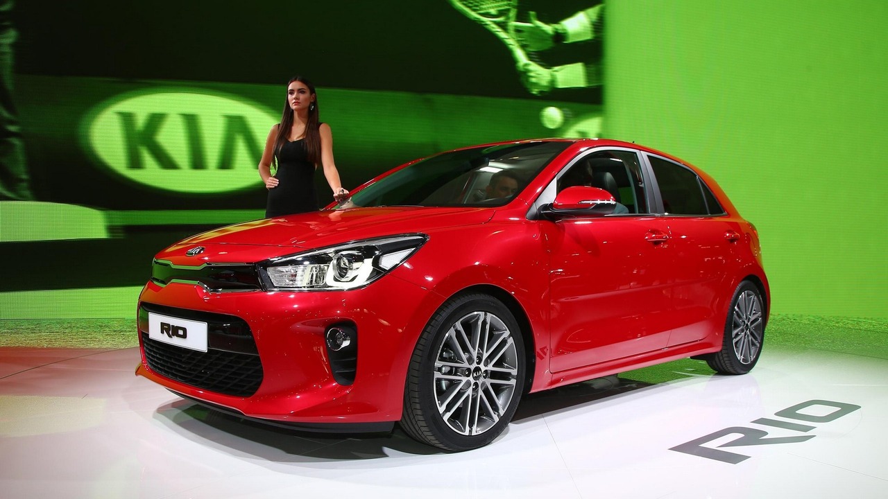 Kia Rio 2017 Pamerkan Bodynya Yang Lebih Lebar Panjang Di Paris