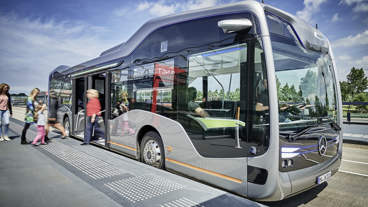 Mercedes-Benz Future Bus