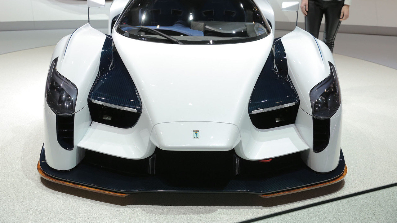 2017 SCG 003S