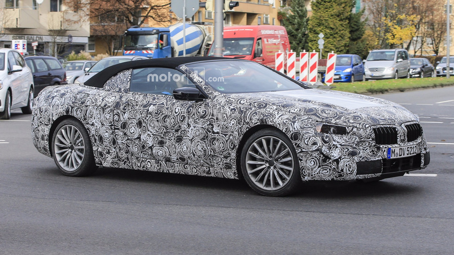 Choose sides: BMW 6 or 8 Series coupe, convertible prototypes?