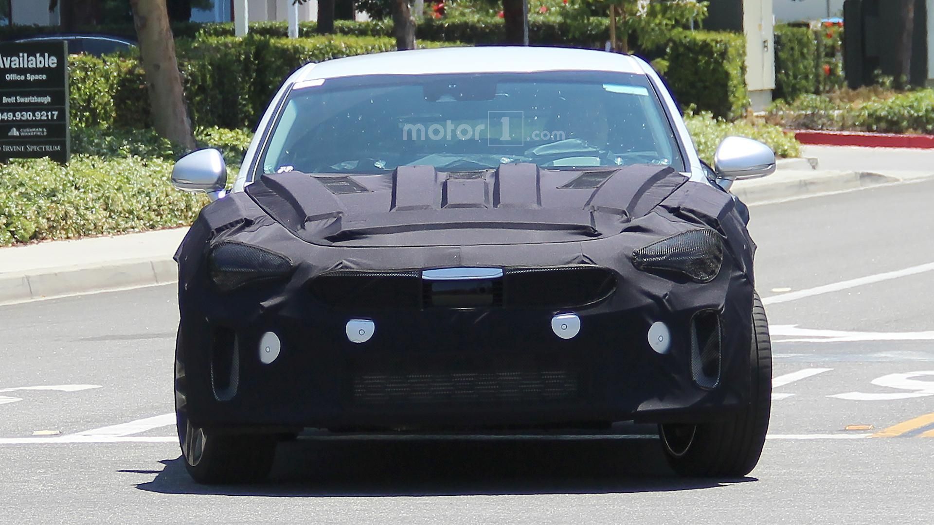 2018-kia-gt-spy-photo.jpg