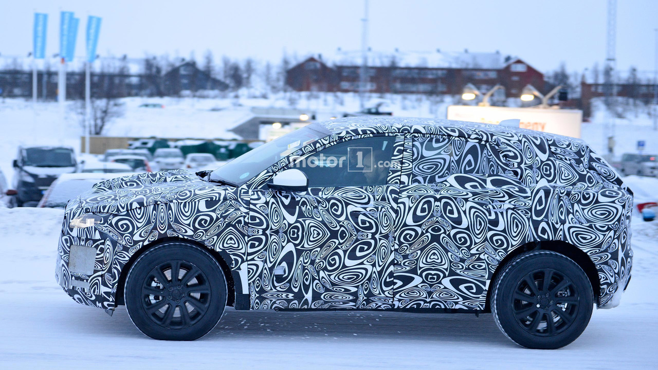jaguar-e-pace-spy-photos.jpg